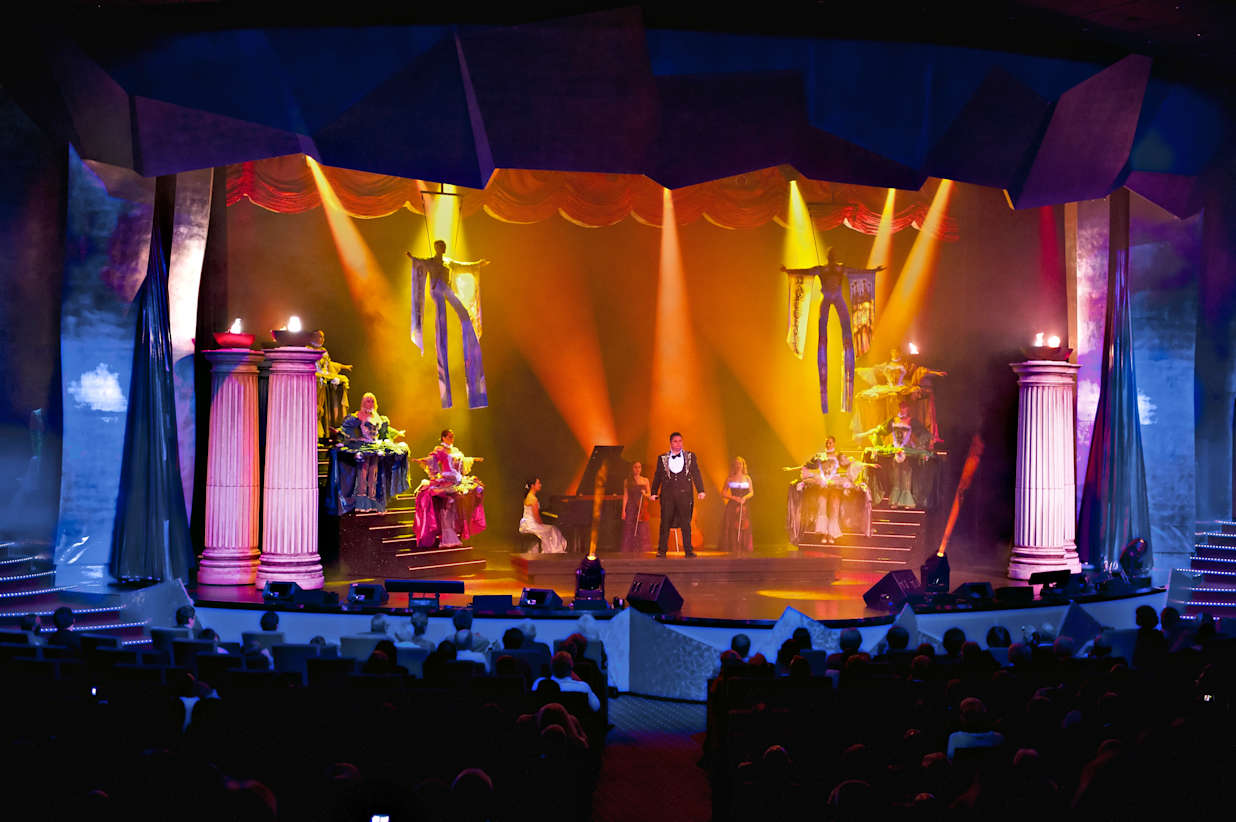 Entertainment onboard MSC Fantasia